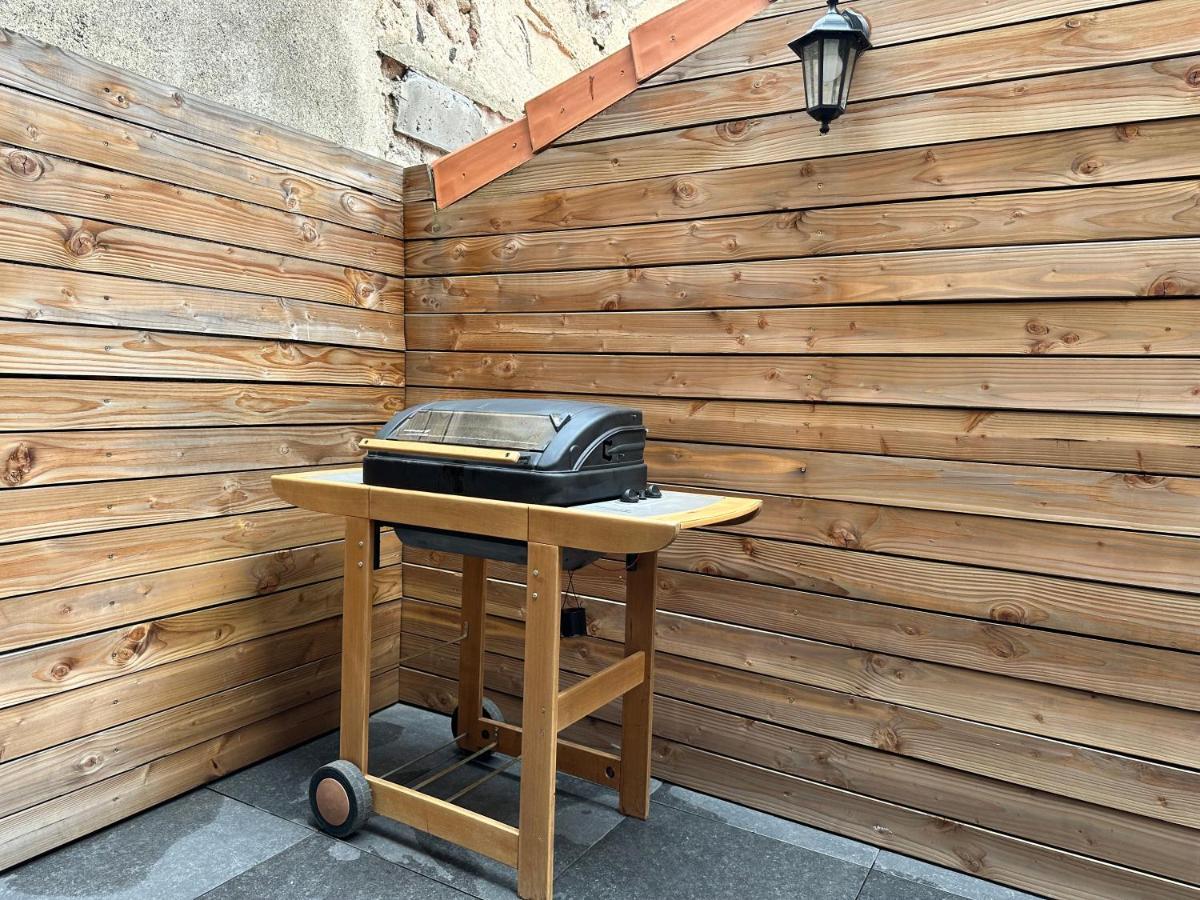 Appartement Avec Terrasse Au Puy Le Puy-en-Velay Bagian luar foto